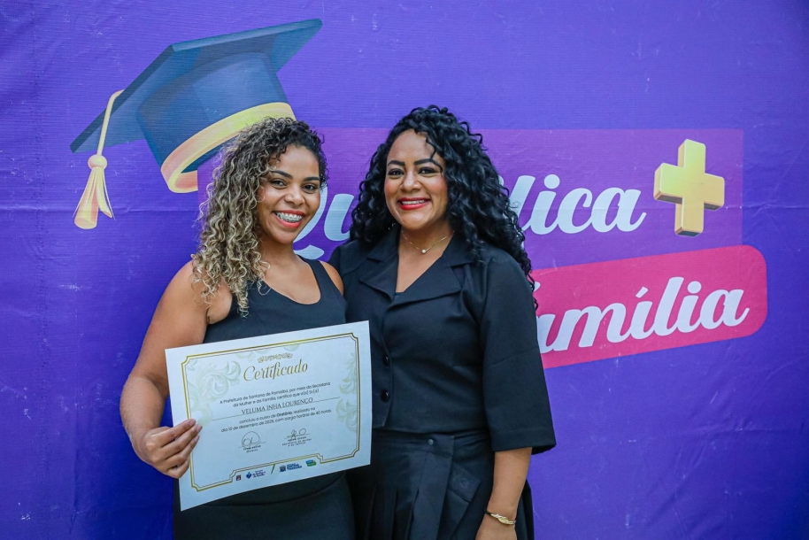 Formatura do Qualifica + Família reúne centenas de pessoas na Arena de Eventos