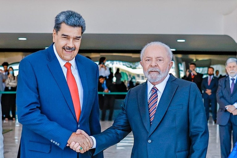 Presidente Lula condena ataque dos EUA que prendeu Nicolás Maduro