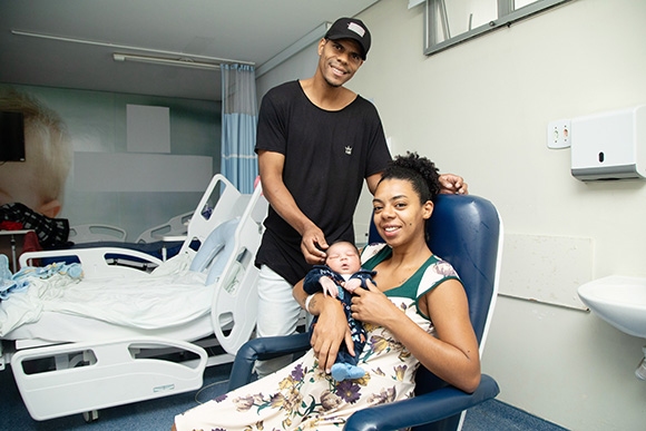 Prefeito Elvis Cezar fortalece a saúde de mães e bebês em Santana de Parnaíba