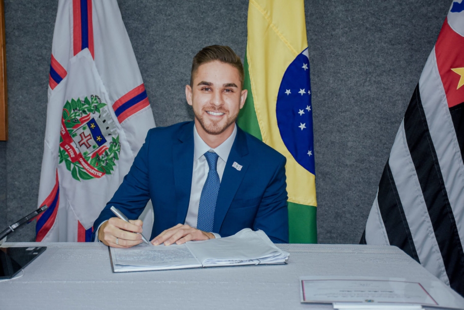 Prefeito Kauan Berto mantém IPTU sem aumento pelo 7º ano consecutivo em Cajamar