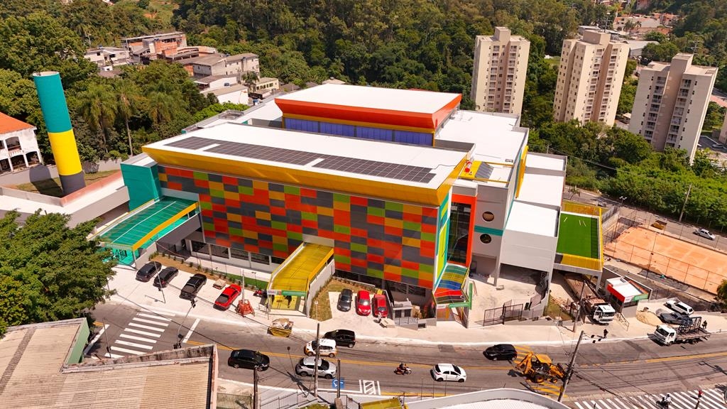 Prefeito Beto Piteri investe na padronização e modernização das escolas