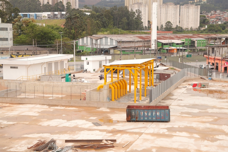 Piscinão Jardim Silveira entra em operação e reforça combate a enchentes em Barueri