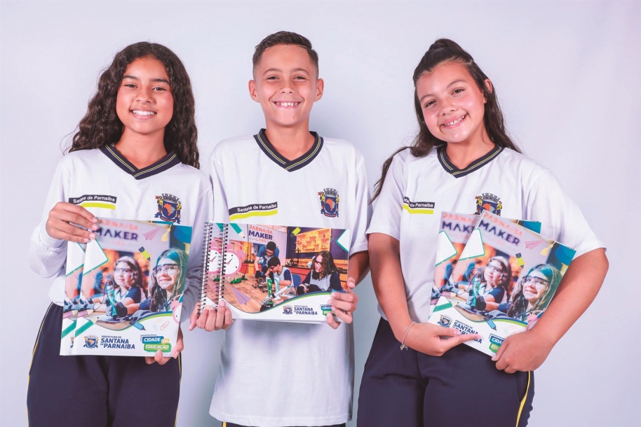 32 mil alunos recebem uniformes e materiais escolares antes do primeiro dia de aula