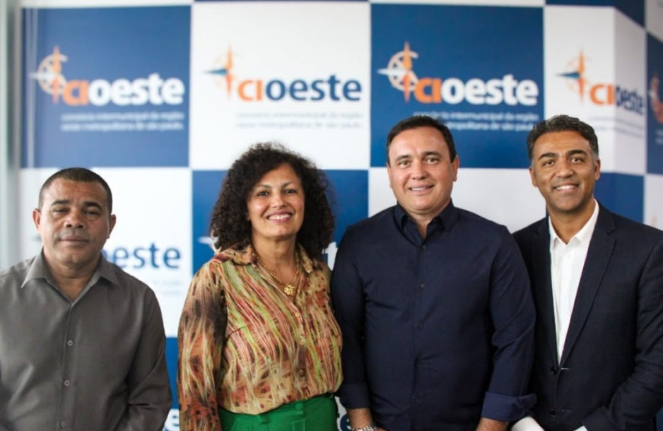 Vice-prefeita de Barueri, Dra. Claudia participa de reunião estratégica no CIOESTE