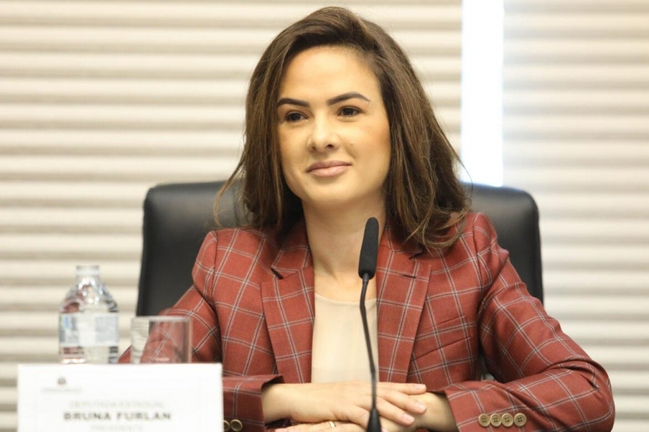 Bruna Furlan lidera ranking de parlamentares com menor gasto por gabinete