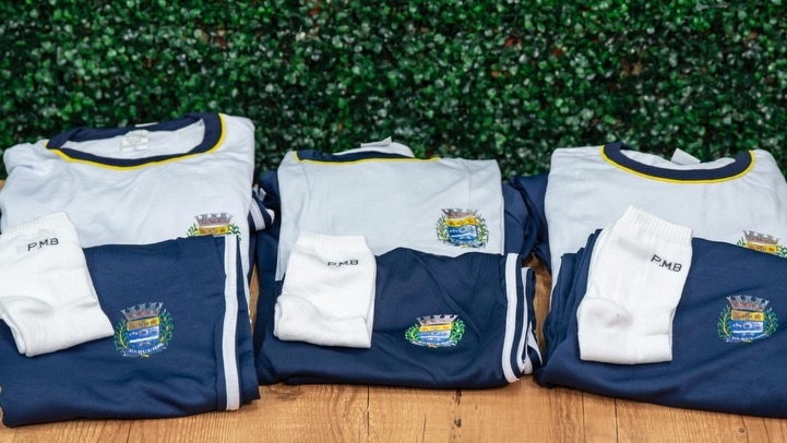 Prefeito Beto Piteri anuncia distribuição de 70 mil kits escolares em Barueri