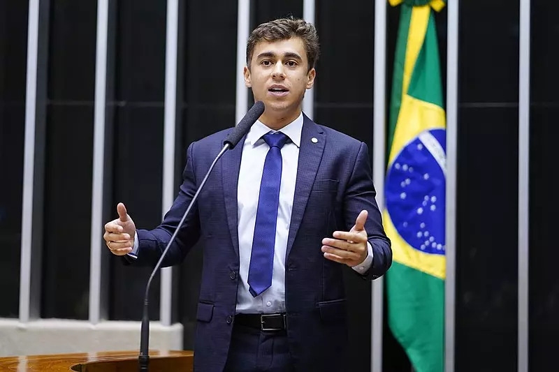 Nikolas Ferreira convoca o povo para uma grande manifestação contra Lula, Toffoli e Moraes