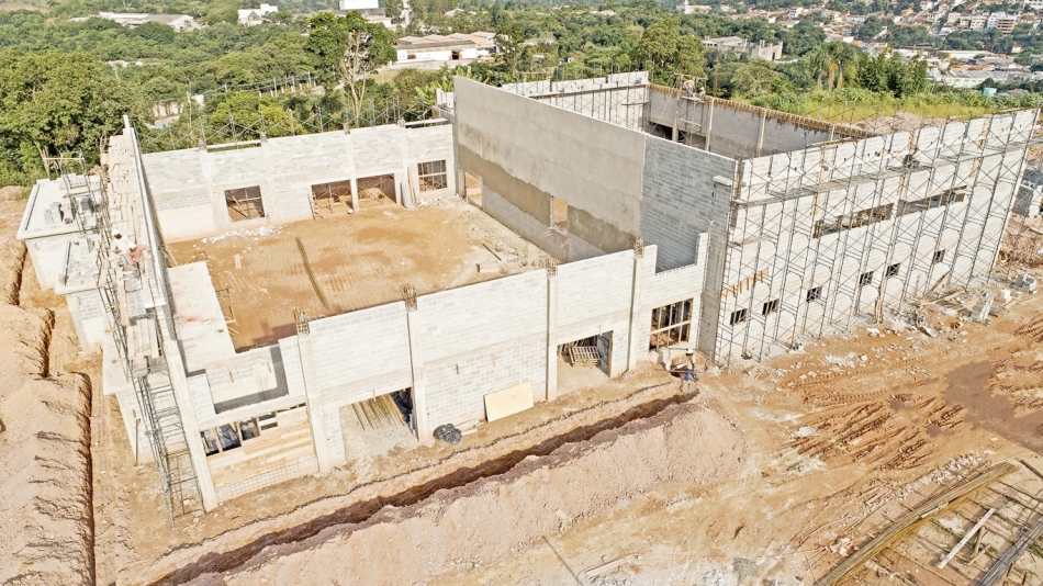 Avançam as obras de construção da moderna Arena de Eventos