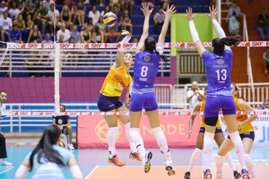 Nestlé Osasco vence o Hinode Barueri e avança na Superliga