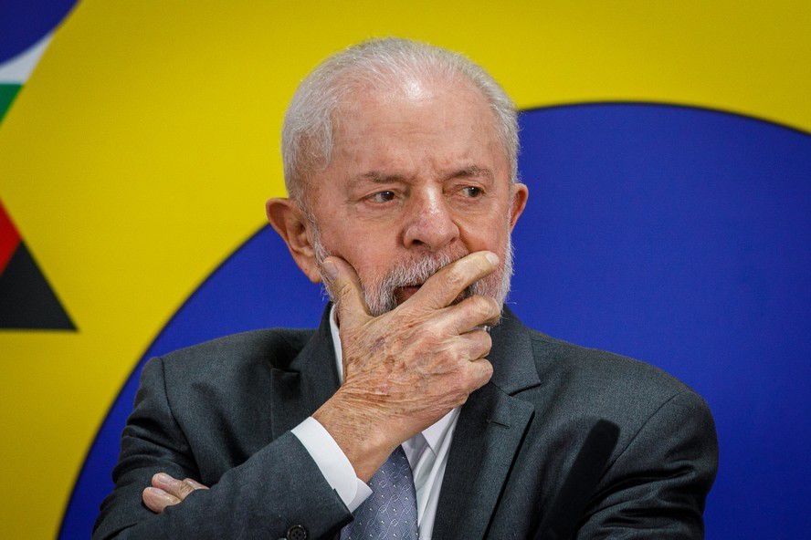 Governo Lula aumenta impostos e valor médio da cesta básica sobe em oito capitais brasileiras
