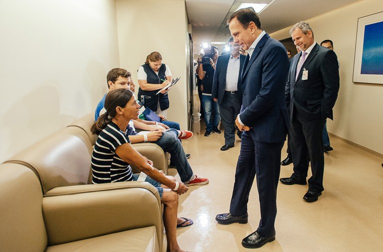 Programa Corujão da Saúde começa a realizar exames gratuitamente