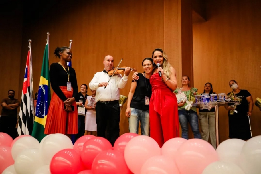 Selma Cezar reforça políticas de valorização das mulheres em Santana de Parnaíba