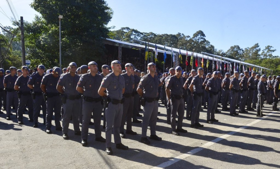 Governo de SP propõe aumento salarial de 10% e novos planos de carreiras das policiais civil e militar
