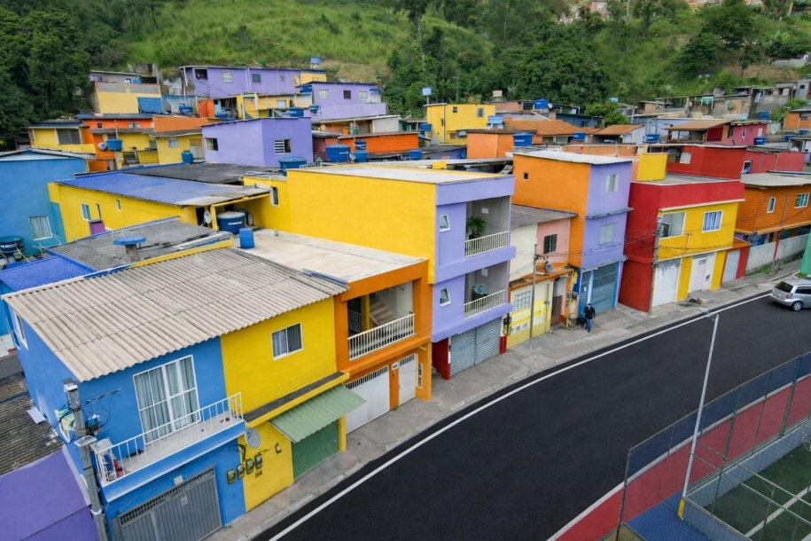 Projeto Vida Nova avança no bairro 120 com reformas e inclusão digital