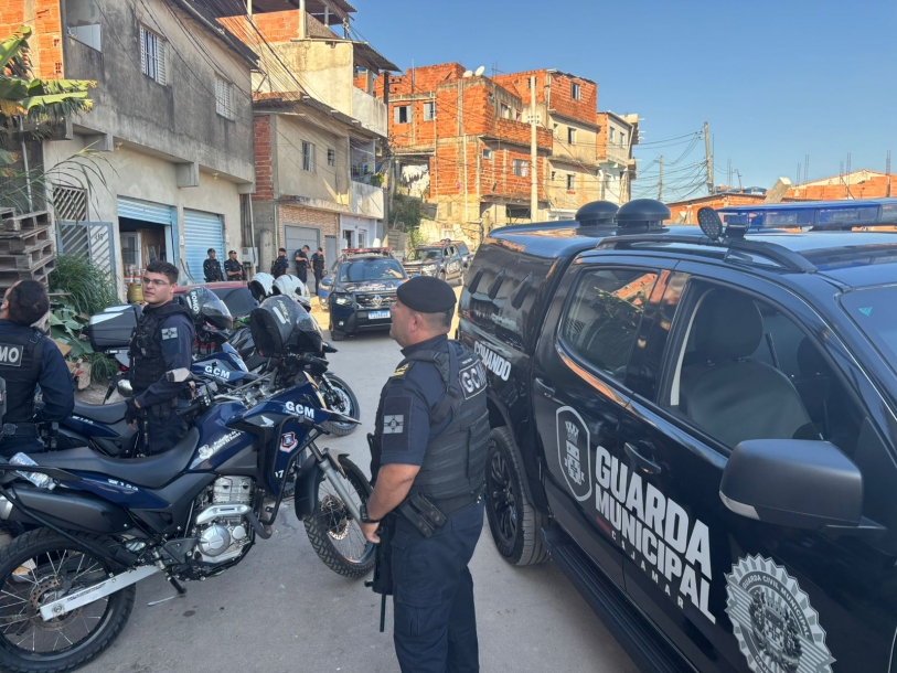Guarda Municipal de Cajamar fortalece operação regional e ajuda a retirar mais de 1,3 kg de drogas das ruas