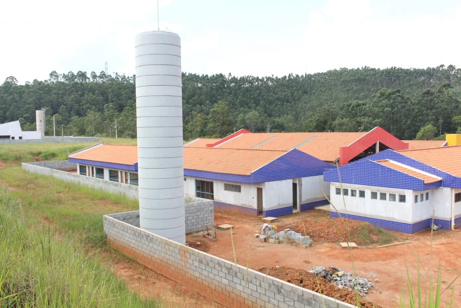 Construção de Creche no Polvilho foi abandonada pela atual gestão