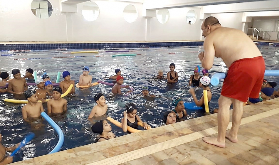 Estudantes participam de palestras dos Bombeiros sobre salvamento