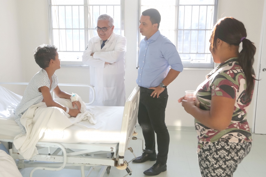 Lins entrega nova ala pediátrica do Antônio Giglio e Ambulâncias