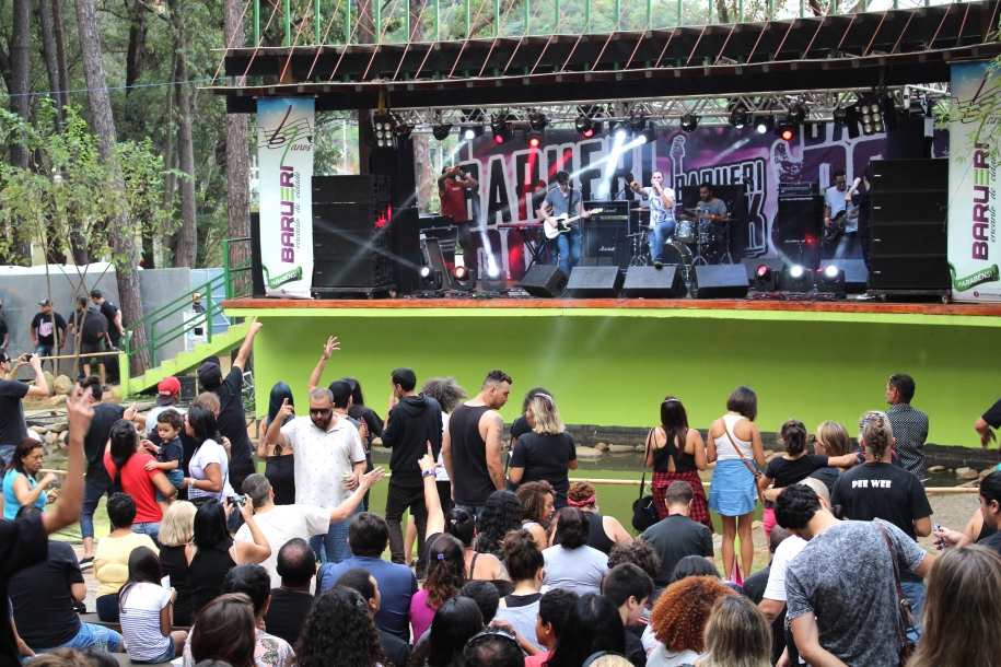 Barueri Rock Fest prestigiou os artistas da cidade no Dom José