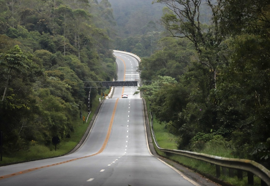 Rodovia Mogi-Bertioga é liberada ao tráfego