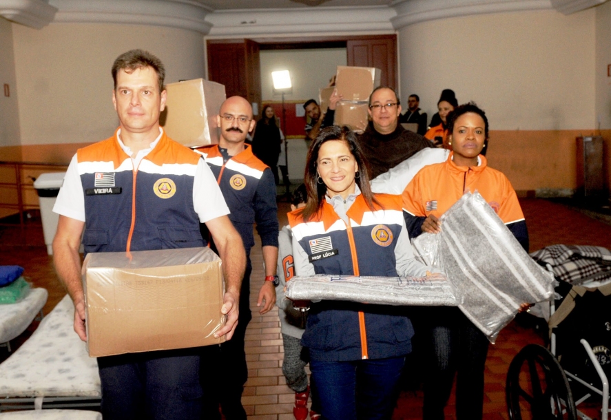 Fussesp e Defesa Civil ajudam pessoas em situação de rua 