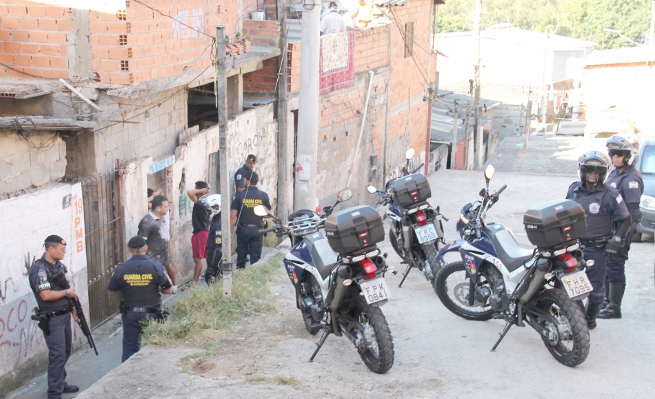 Assaltante armado é detido no Jardim Belval