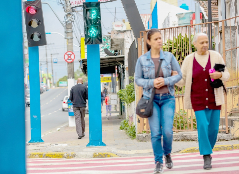 Prefeitura de Itapevi implanta nova sinalização de trânsito 