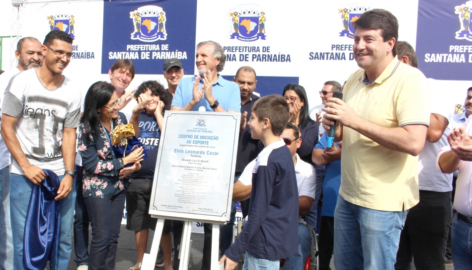 Elvis Cezar inaugura Centro de Iniciação ao Esporte no Colinas