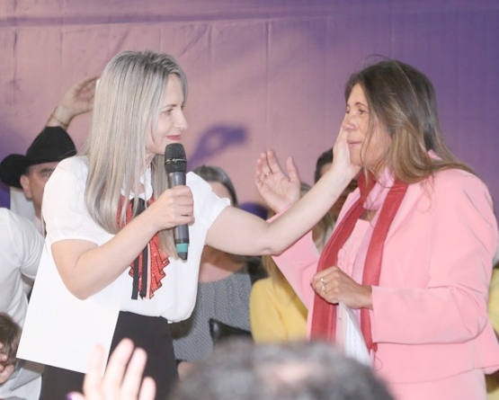 PCdoB analisa afastar prefeita Dalete de Oliveira do partido 