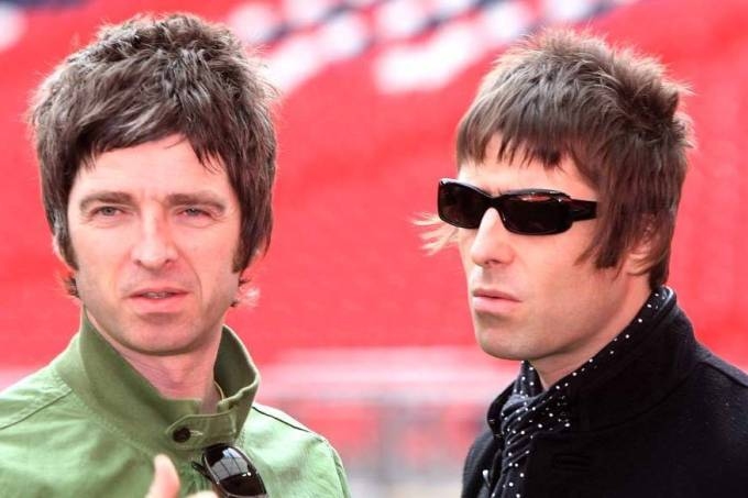 Liam Gallagher pede a seu irmão Noel para retomar Oasis