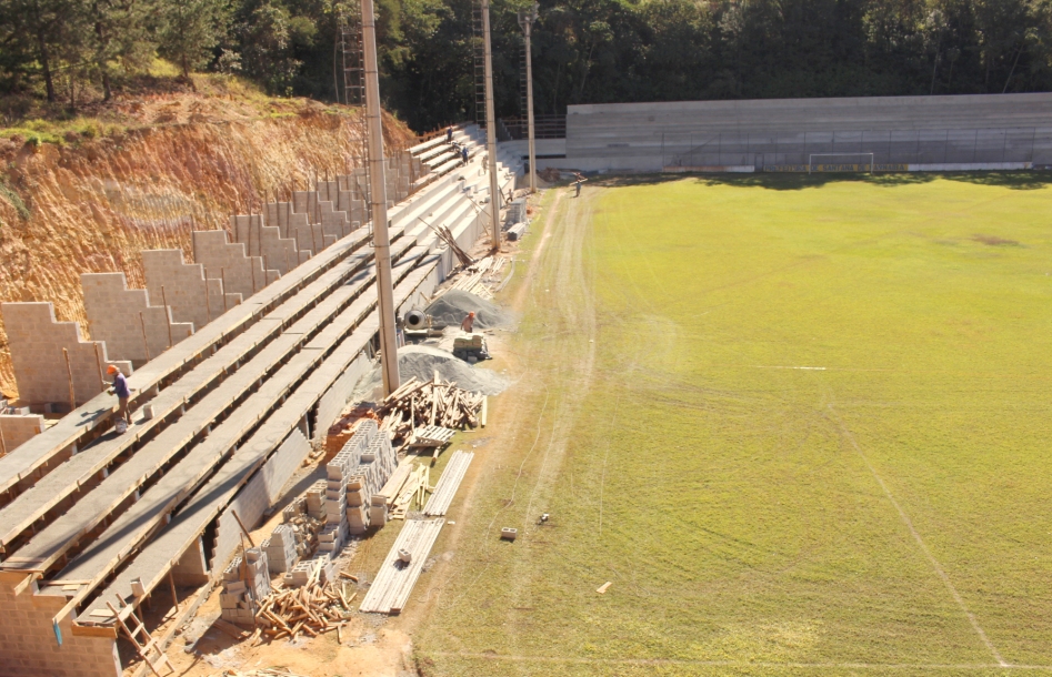 Estádio Municipal de futebol receberá cinco mil pessoas