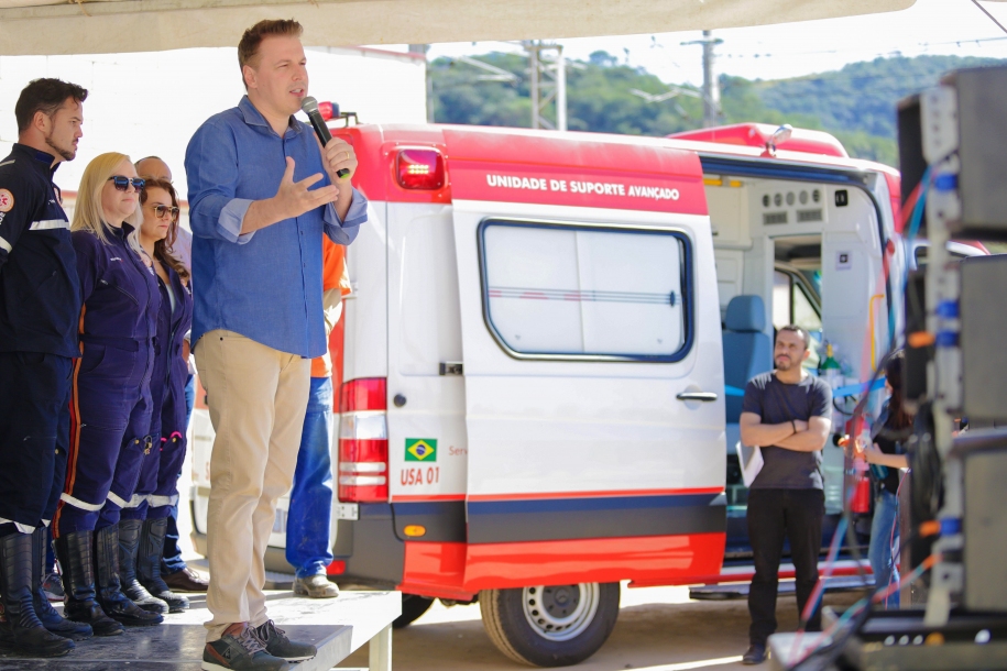 Igor Soares entrega UTI Móvel ao SAMU de Itapevi
