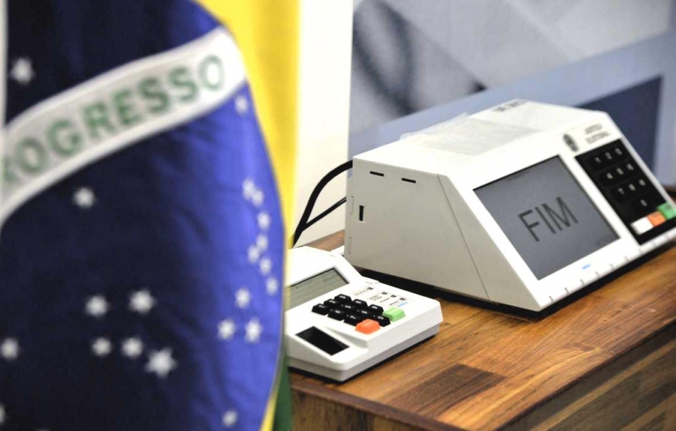 Propaganda eleitoral paga na internet terá que ser identificada