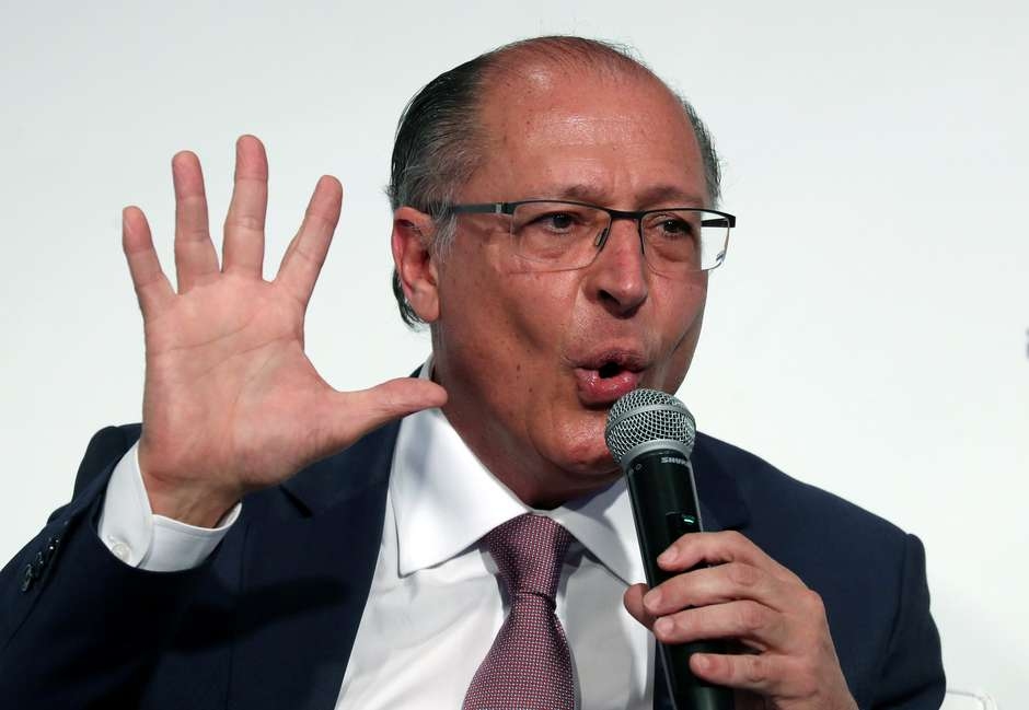 Alckmin afirma que vai para o 2º turnonas eleições