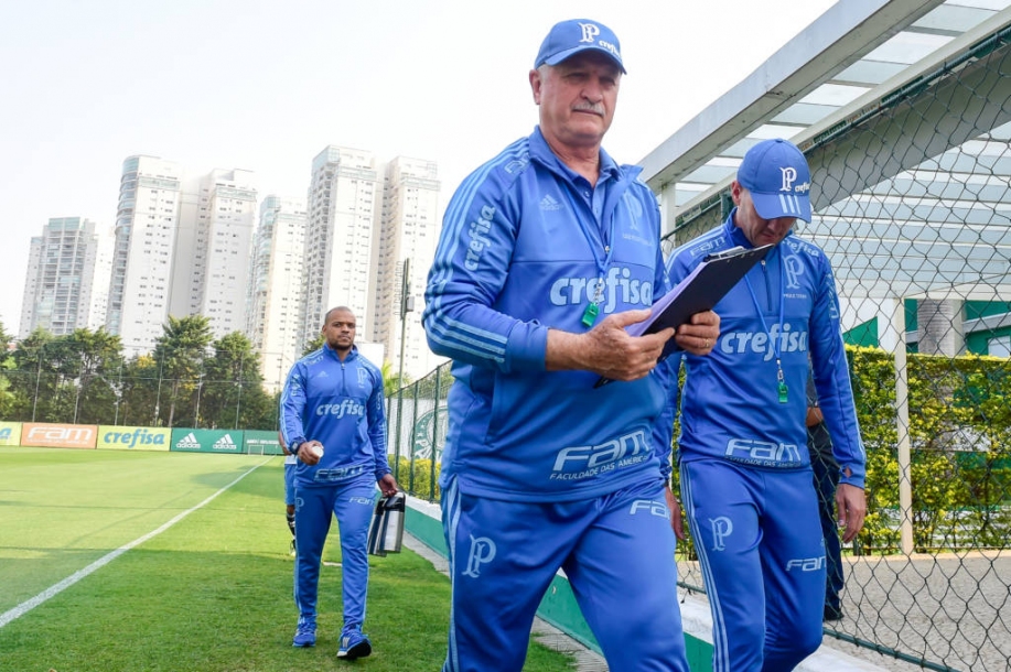 Palmeiras blinda elenco e age nos bastidores contra erros