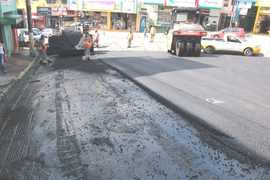 Barueri terá outros 80 mil metros lineares de asfalto novo