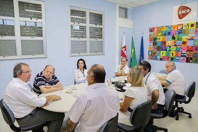 Secretário de Saúde anuncia envio de mais de 200 mil para a AACD