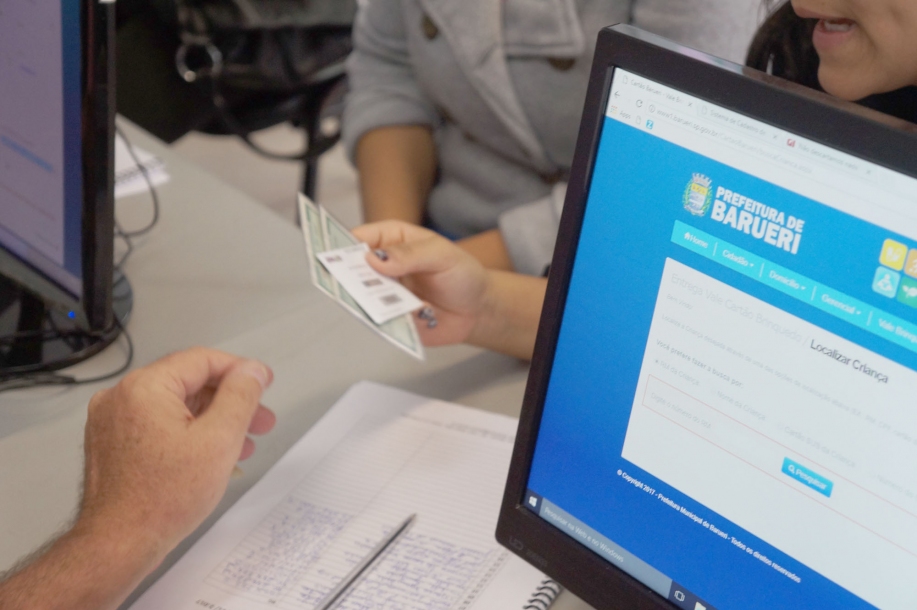 Barueri cadastra moradores para entrega de brinquedos de Natal