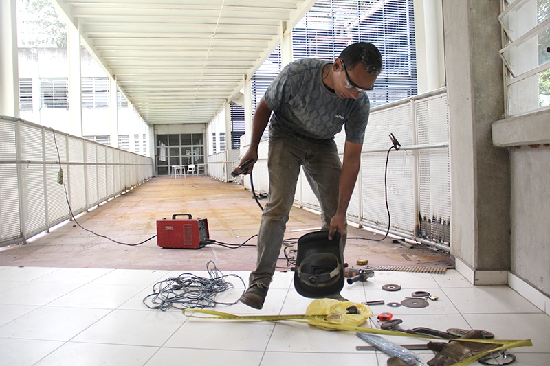 Escolas de Barueri passam por reformas e início do ano letivo é adiado