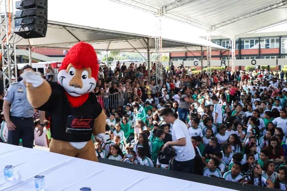 Proerd de Osasco forma alunos da rede municipal