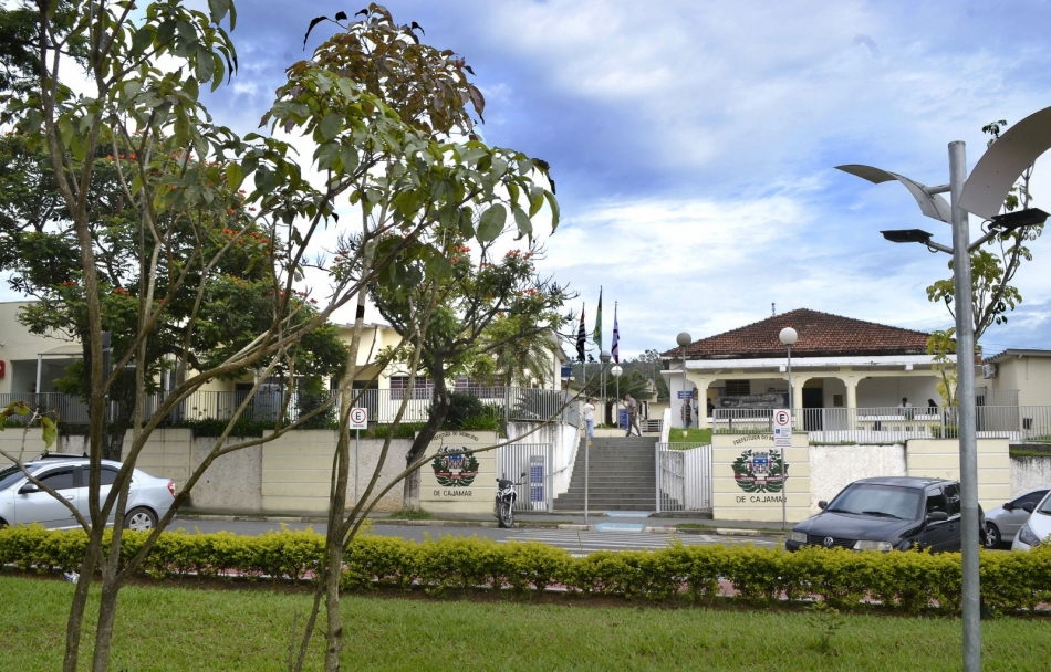 Nova gestão reduz número de diretorias e economiza R$ 1,3 milhão