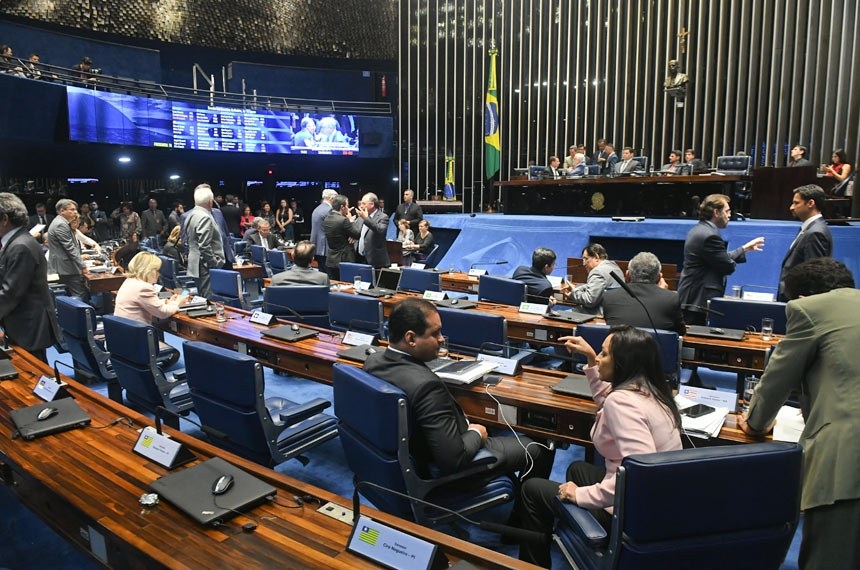 Senado aprova proposta que facilita cancelamento de assinatura 