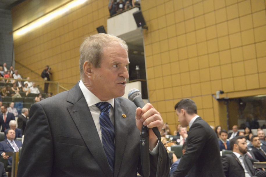 Cezar trabalha pela construção de um novo Hospital Regional