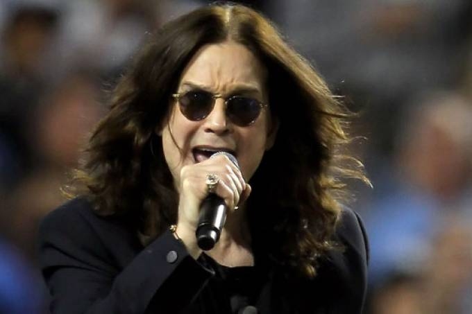 Ozzy Osbourne cancela restante da turnê de 2019 após cair em casa