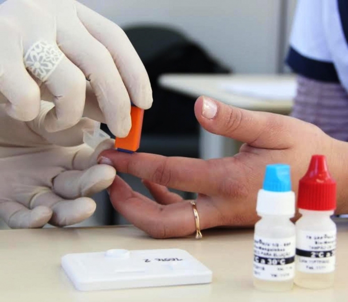Testes rápidos de HIV e sífilis ganham reforço em todas as UBSs