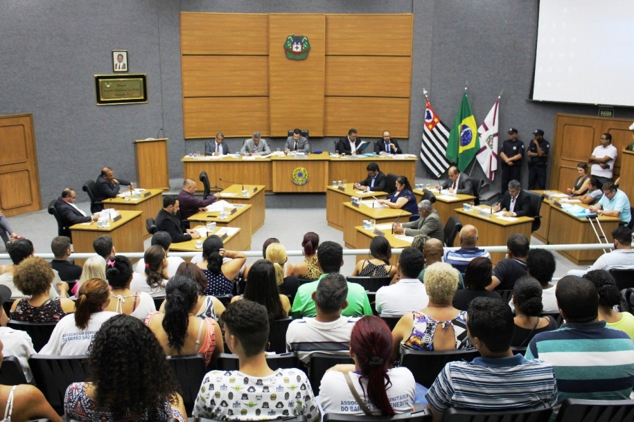 Lei que dobra valor do Vale Alimentação é aprovada na Câmara