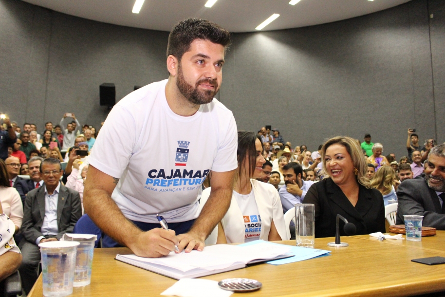 Danilo Joan toma posse como novo prefeito eleito de Cajamar