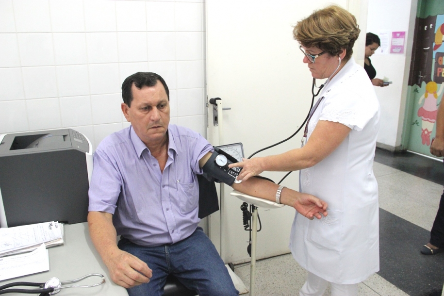 HMB alerta para complicações oculares causadas pela hipertensão