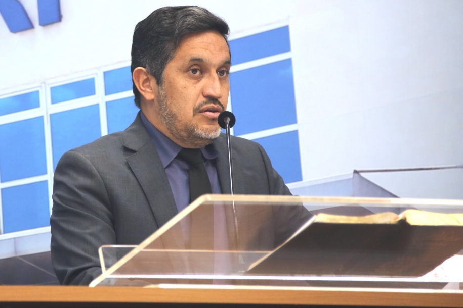 Barueri aprova Lei que prioriza filhos de vítimas de violência 