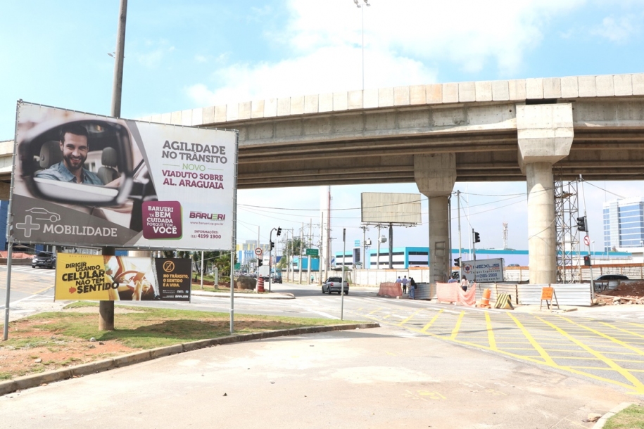 Obras viárias aumentam fluidez e segurança do trânsito em Barueri
